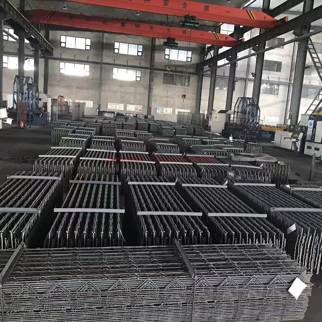 Lattice Girder / Continuous High Chairs / Hystools / Deck Chairs